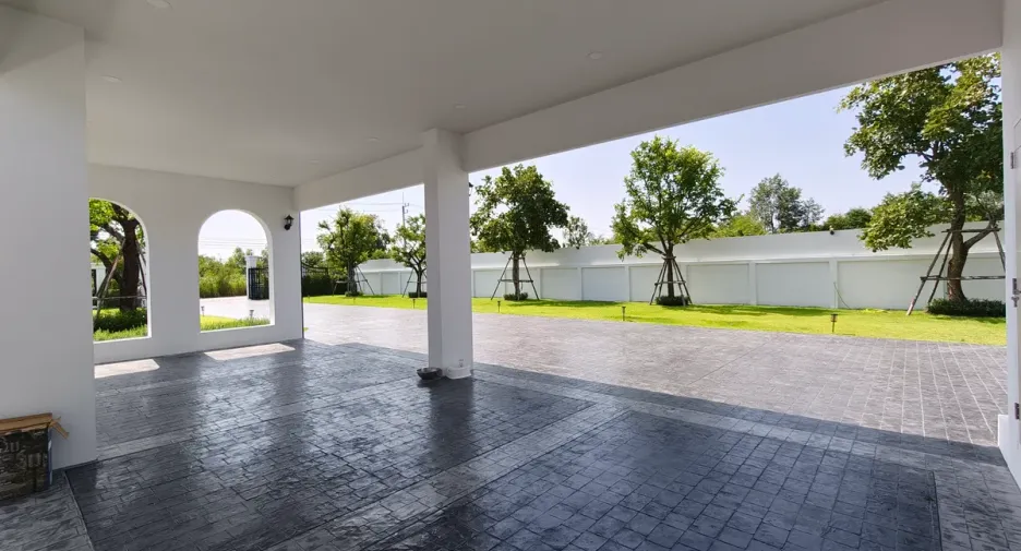 For sale 5 ベッドルーム house in Bang Lamung, Chonburi