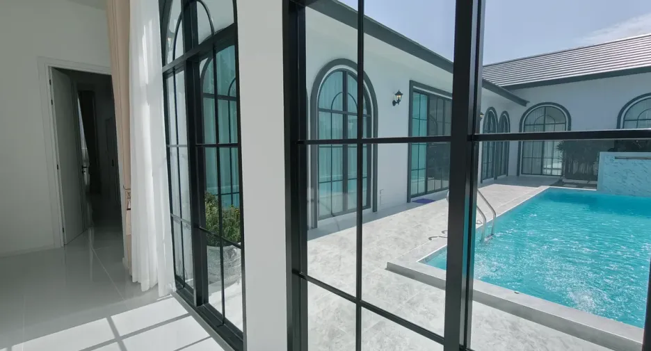 For sale 5 ベッドルーム house in Bang Lamung, Chonburi
