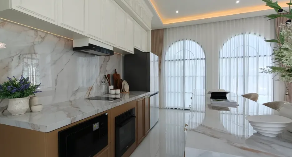 For sale 5 ベッドルーム house in Bang Lamung, Chonburi