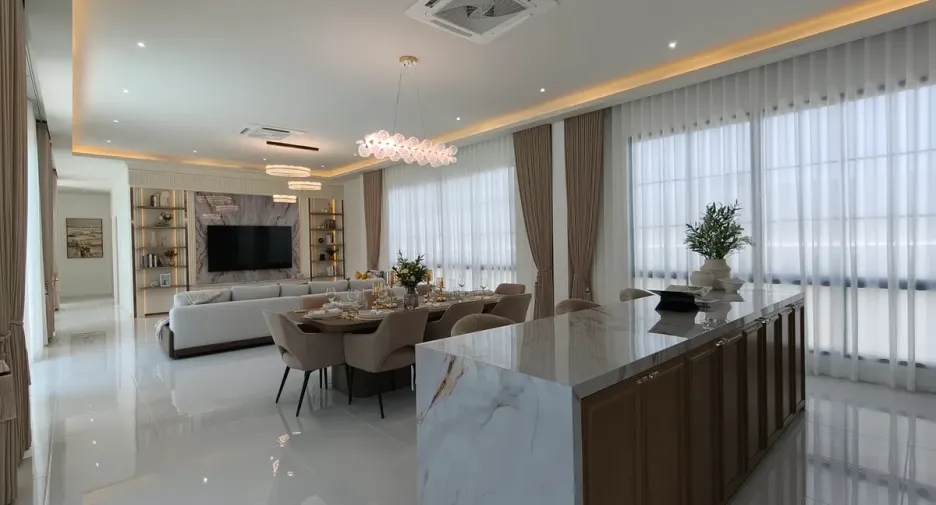 For sale 5 ベッドルーム house in Bang Lamung, Chonburi