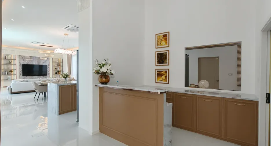 For sale 5 ベッドルーム house in Bang Lamung, Chonburi