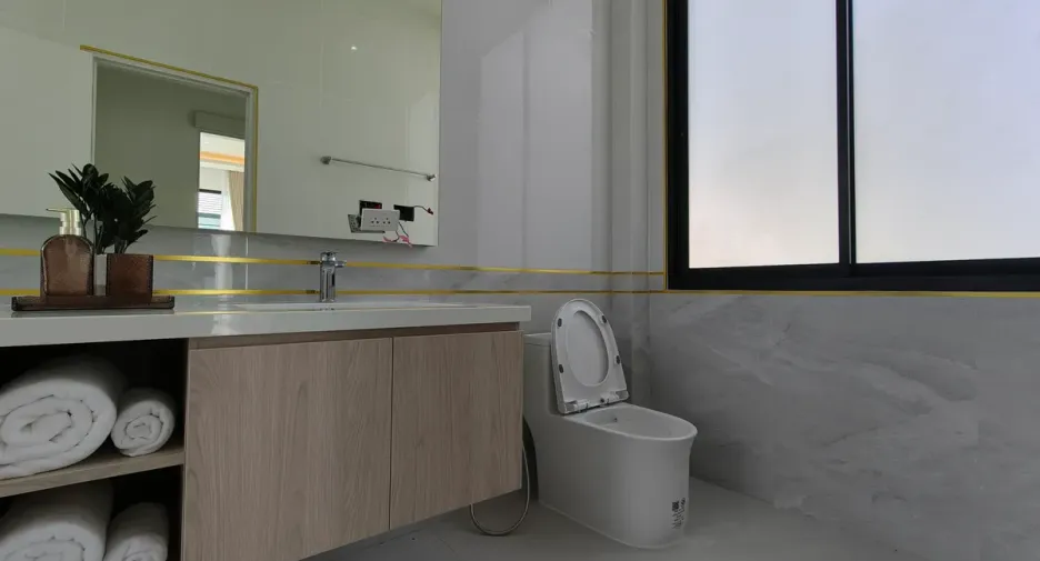 For sale 5 ベッドルーム house in Bang Lamung, Chonburi