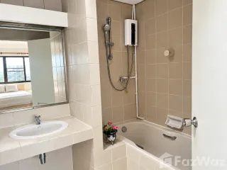 For sale 2 bedrooms condo in Khlong Toei, Bangkok