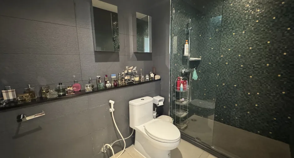 Condo en venta de 3 habitaciones en Watthana, Bangkok