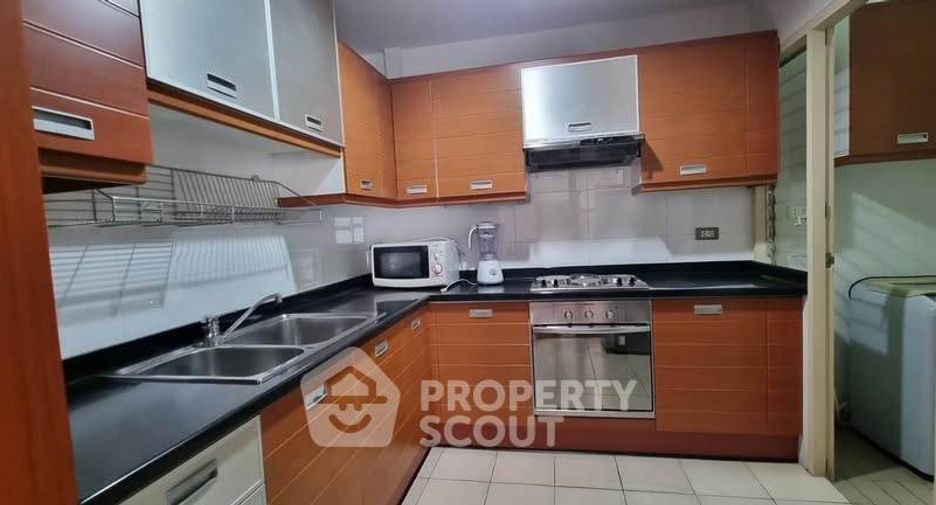 For sale 2 bedrooms condo in Yan Nawa, Bangkok