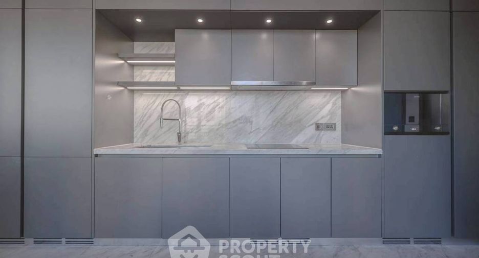 Condo en alquiler y en venta de 2 habitaciones en Watthana, Bangkok