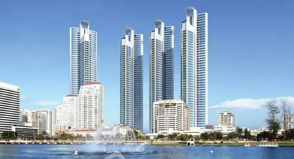 Продажа 3 спальни кондо в Кхлонг Тоеи, Бангкок