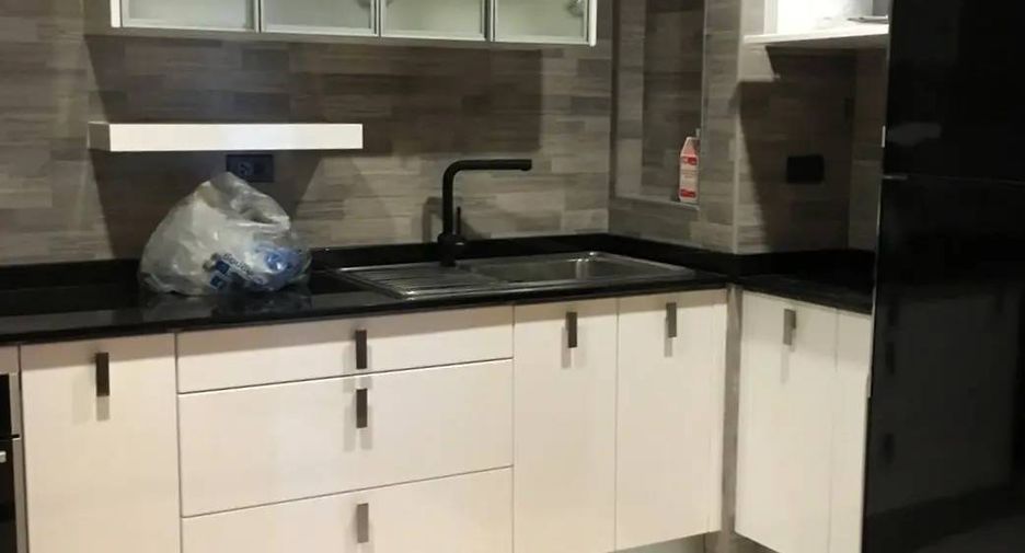 À vendre 1 chambre condo à Watthana, Bangkok