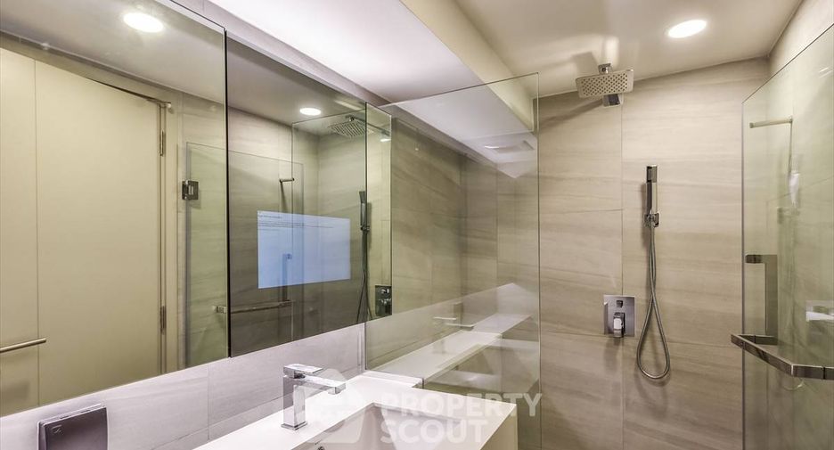 À vendre 1 chambre condo à Bang Rak, Bangkok