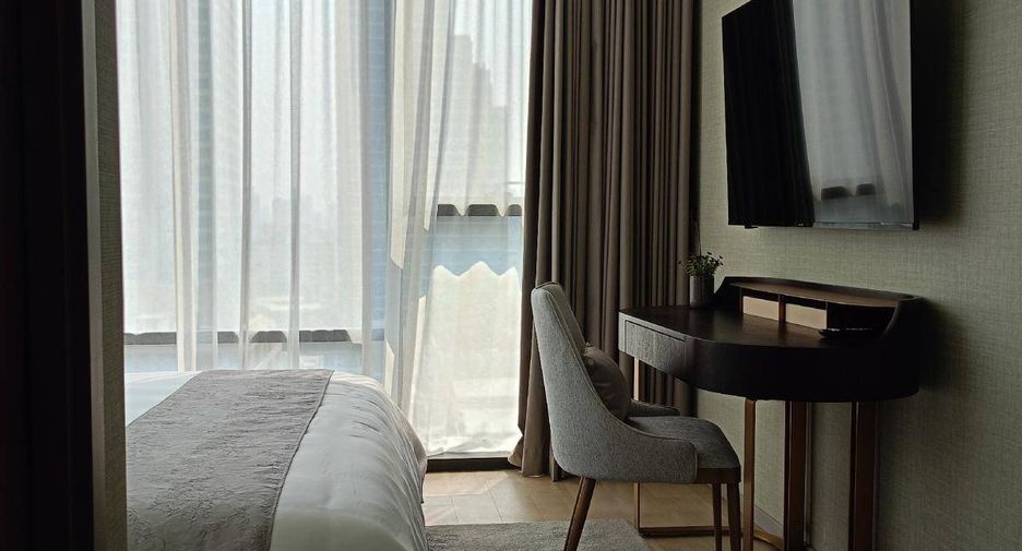 For rent 2 bedrooms condo in Ratchathewi, Bangkok