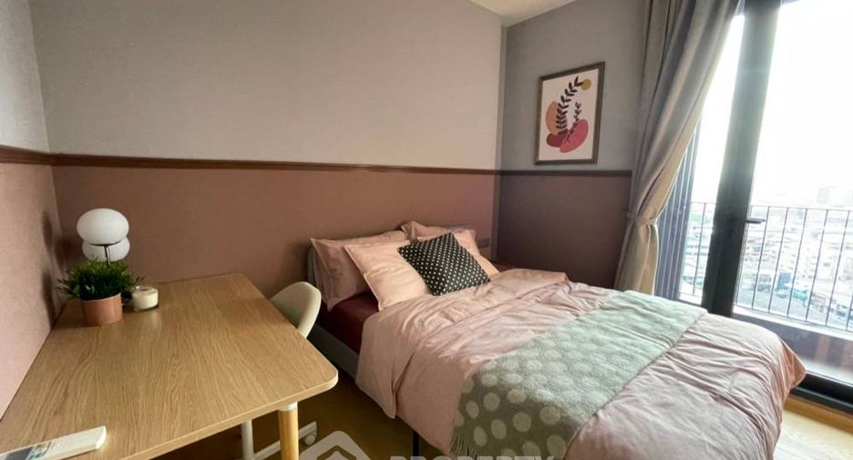 For rent 2 bedrooms condo in Huai Khwang, Bangkok