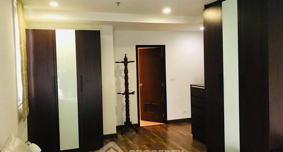 À louer 2 chambres condo à Pathum Wan, Bangkok
