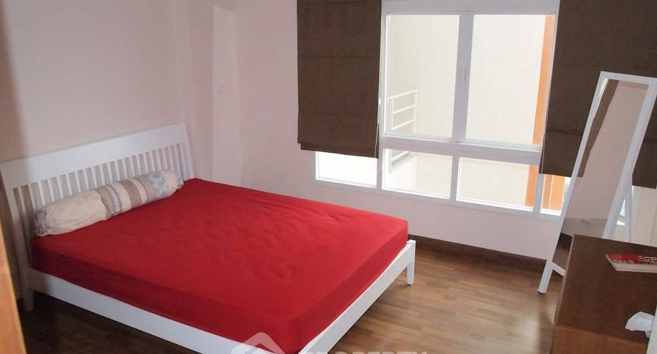 Wohnung zur Miete mit 2 Zimmer in Huai Khwang, Bangkok