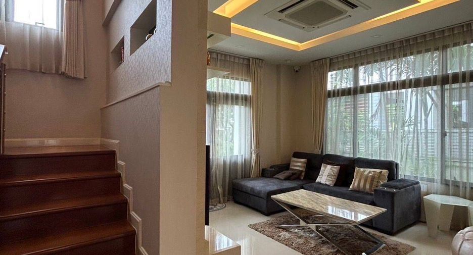 For rent 4 bedrooms house in Lat Krabang, Bangkok