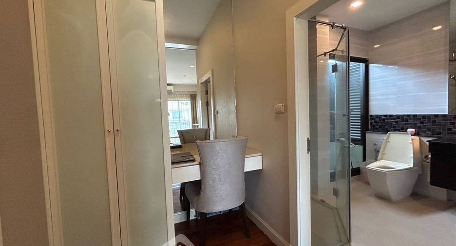 For rent 4 bedrooms house in Lat Krabang, Bangkok