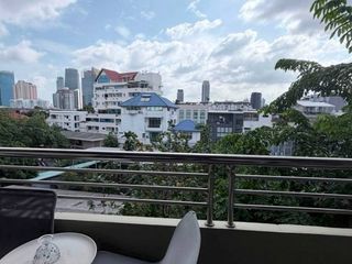 For rent 2 bedrooms condo in Yan Nawa, Bangkok