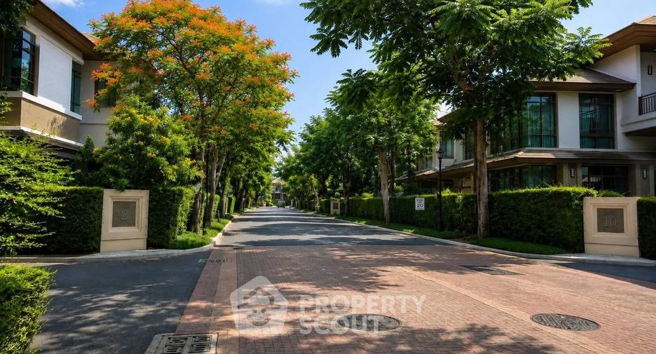 For rent 4 bedrooms house in Watthana, Bangkok