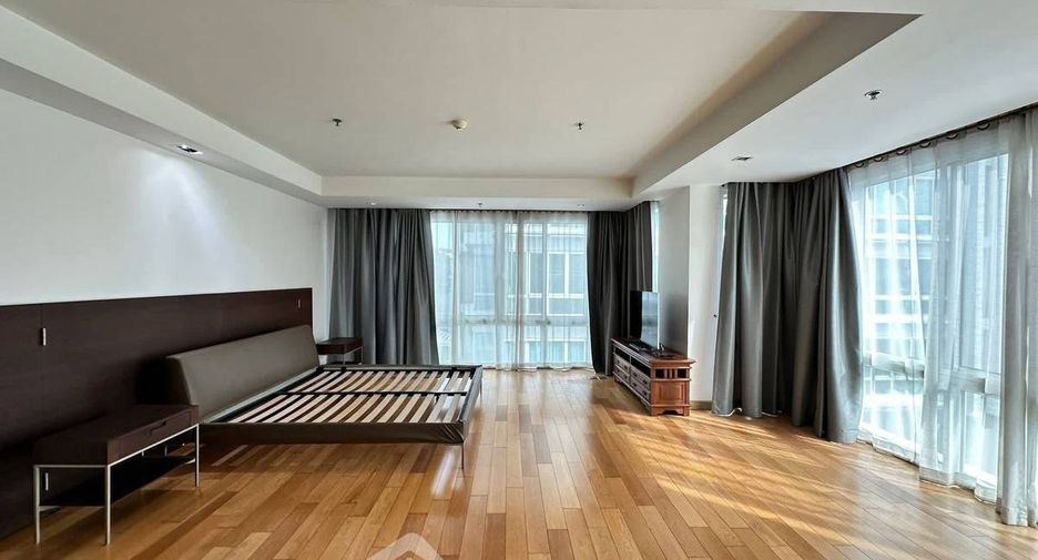For rent 4 ベッドルーム condo in Khlong Toei, Bangkok