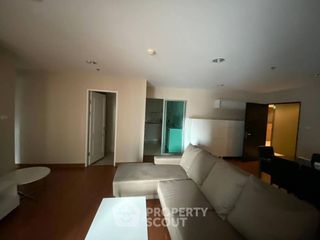 À louer 3 chambres condo à Huai Khwang, Bangkok
