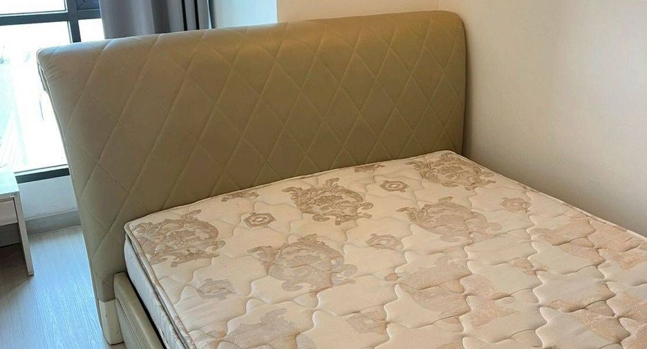 À vendre 1 chambre condo à Huai Khwang, Bangkok