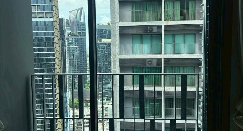 Condo en alquiler de 1 habitaciones en Khlong Toei, Bangkok