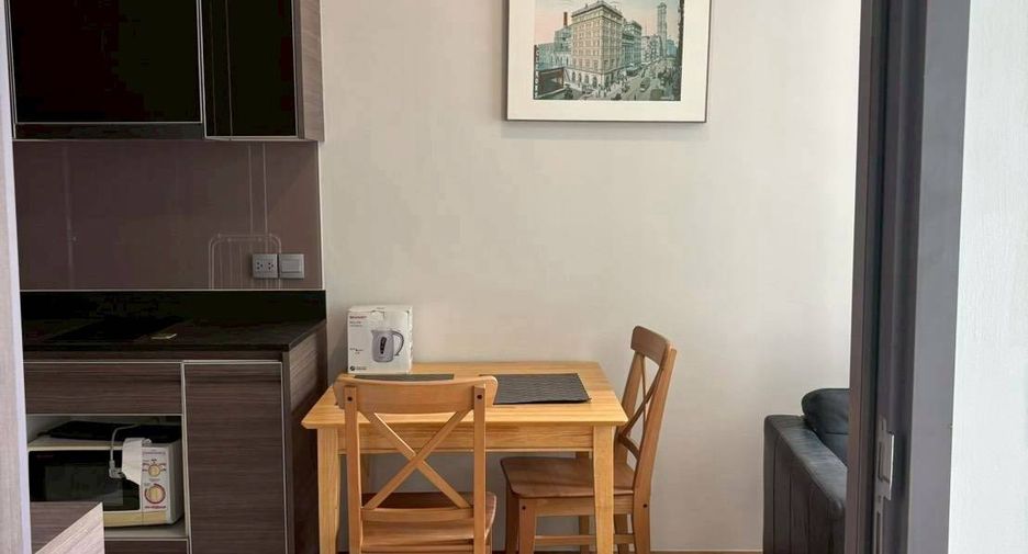 Condo en alquiler de 1 habitaciones en Khlong Toei, Bangkok