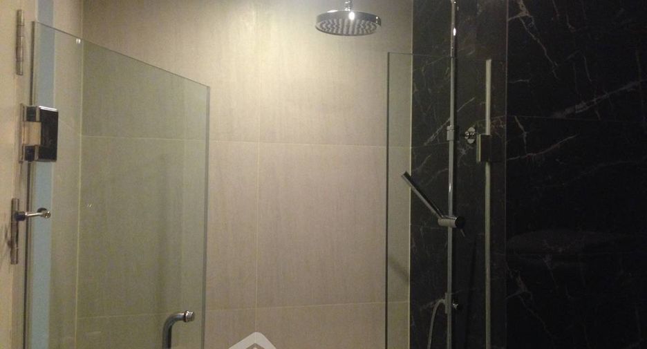 For sale 1 bed condo in Khlong Toei, Bangkok