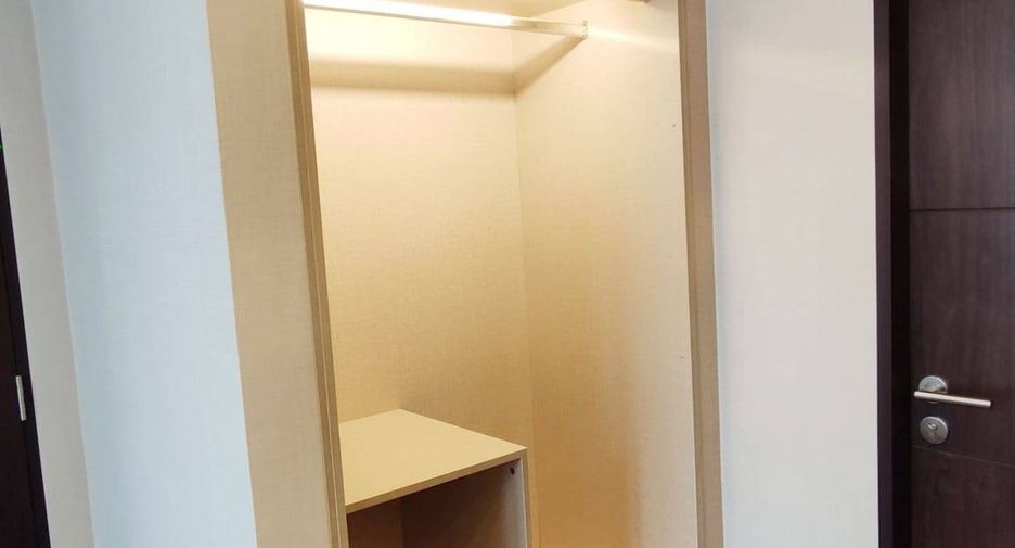 For sale 1 bed condo in Pathum Wan, Bangkok