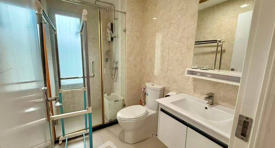 Аренда и продажа 2 спальни кондо в Пхра Кханонг, Бангкок