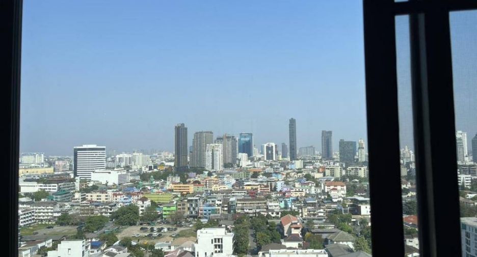 For rent そして for sale 2 ベッドルーム condo in Watthana, Bangkok