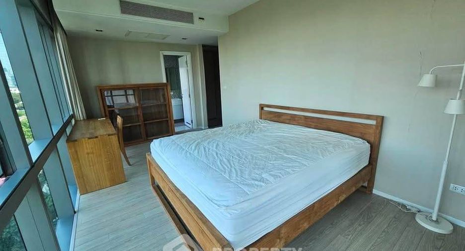 For rent and for sale 2 bedrooms condo in Watthana, Bangkok