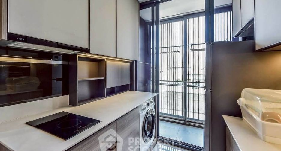 For sale 2 ベッドルーム condo in Phaya Thai, Bangkok