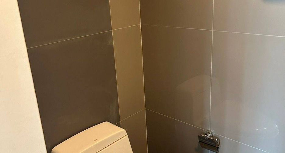 À vendre 1 chambre condo à Khlong Toei, Bangkok