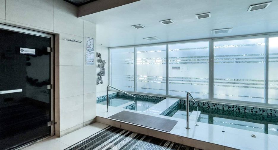 For sale 1 bed condo in Watthana, Bangkok