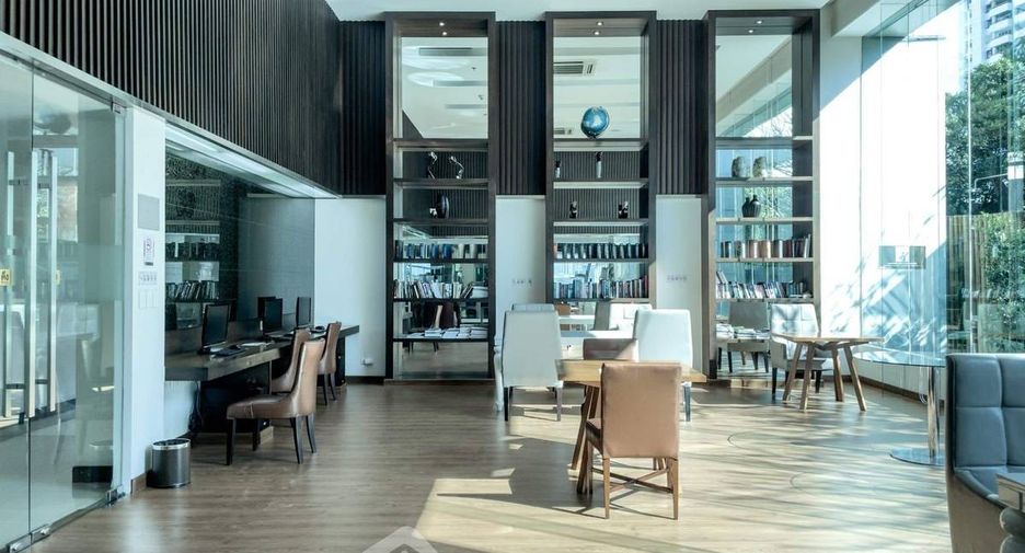 For sale 1 bed condo in Watthana, Bangkok