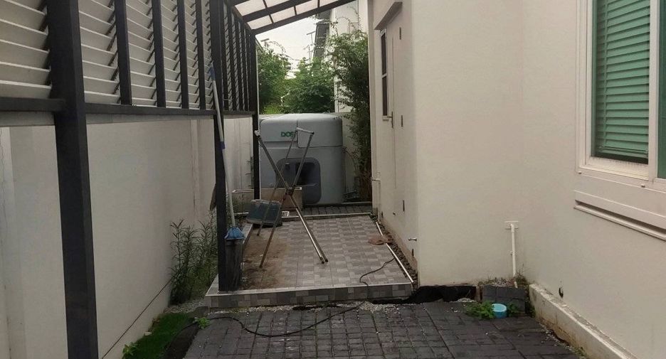 For sale 3 ベッドルーム house in Lat Krabang, Bangkok