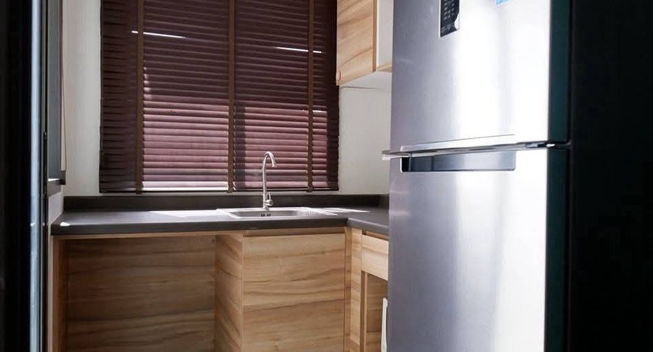 For sale 1 bed condo in Yan Nawa, Bangkok