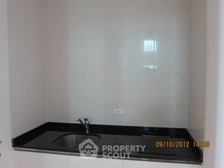 For sale 2 bedrooms condo in Yan Nawa, Bangkok