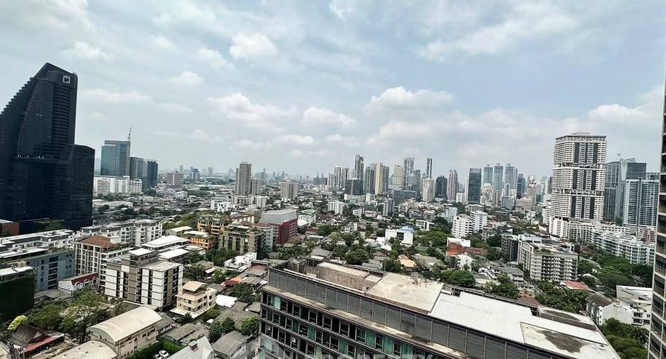 Wohnung zum Kauf mit 1 Zimmer in Khlong Toei, Bangkok