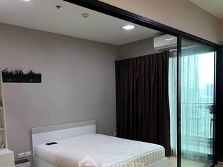 出售 1 卧室 公寓 在 Huai Khwang, 曼谷