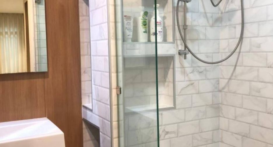 Condo en venta de 2 habitaciones en Khlong San, Bangkok