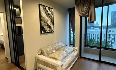 Wohnung zur Miete und zum Kauf mit 1 Zimmer in Khlong Toei, Bangkok