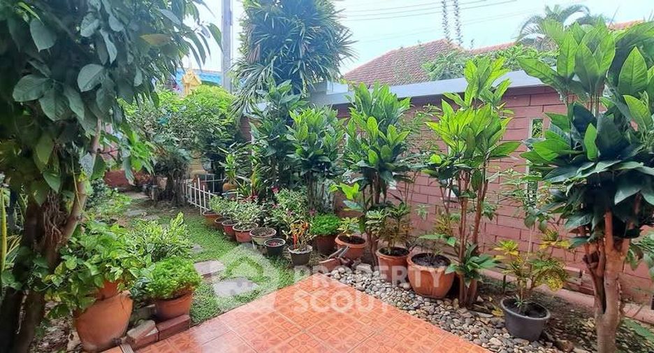 Haus zum Kauf mit 4 Zimmer in Bang Lamung, Chonburi