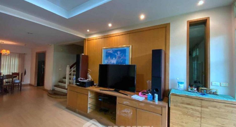 For sale 3 ベッドルーム house in Lat Krabang, Bangkok