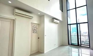 For sale 2 bedrooms condo in Watthana, Bangkok