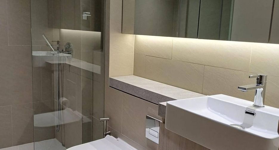 Condo en alquiler y en venta de 1 habitaciones en Sathon, Bangkok