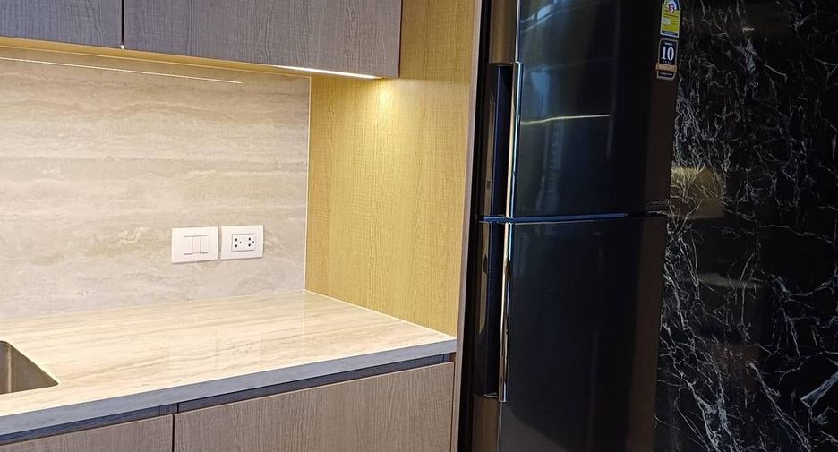 Condo en alquiler y en venta de 1 habitaciones en Sathon, Bangkok