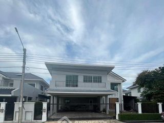 Haus zur Miete und zum Kauf mit 5 Zimmer in Lat Krabang, Bangkok