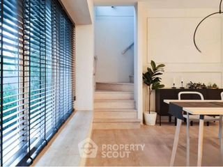 Casa en alquiler y en venta de 3 habitaciones en Prawet, Bangkok