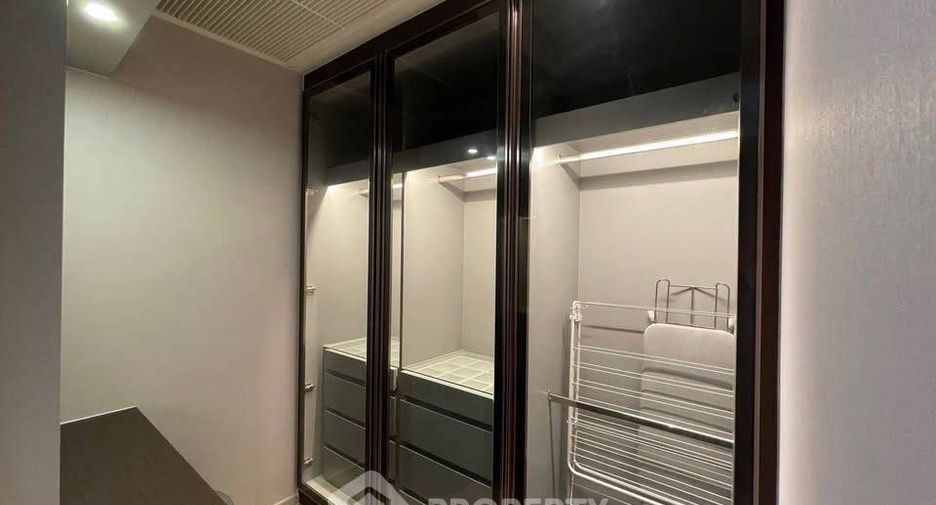À louer et à vendre 2 chambres condo à Bang Rak, Bangkok